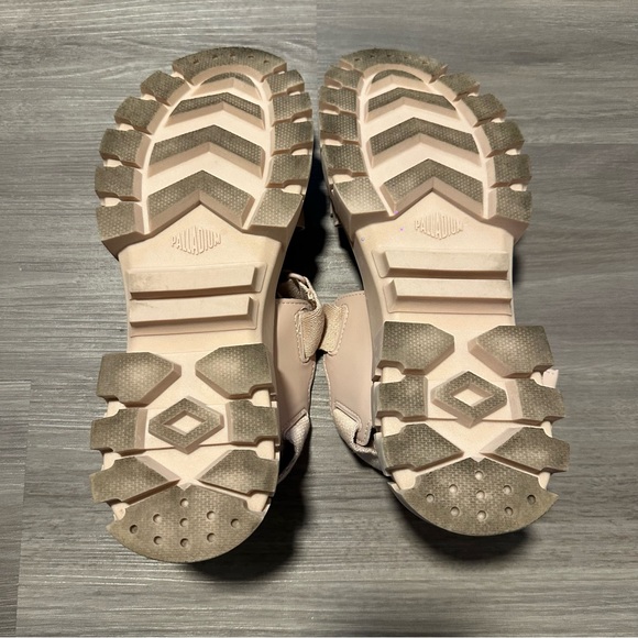 Palladium Women’s Revolt Sandal - Picture 9 of 10